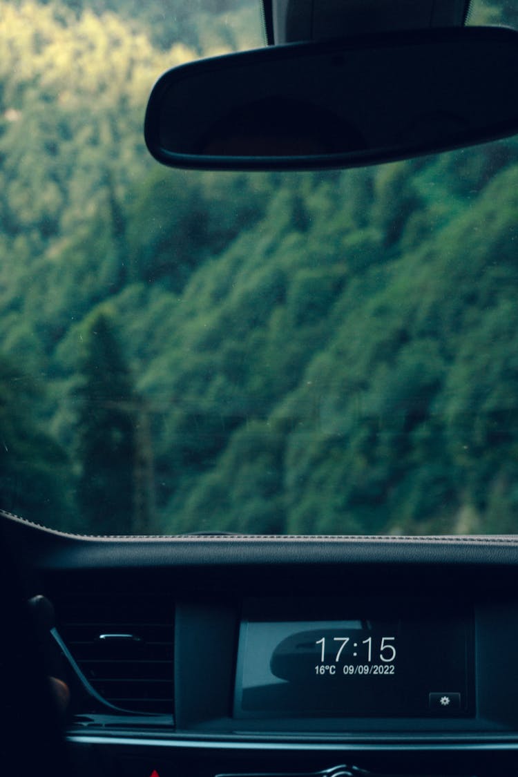 Time Displayed On Screen Inside A Car