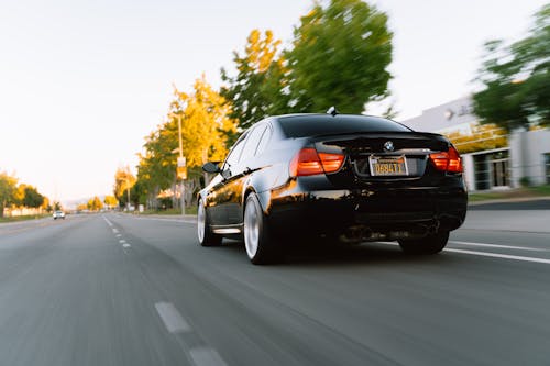 BMW, 검은 차, 도로의 무료 스톡 사진