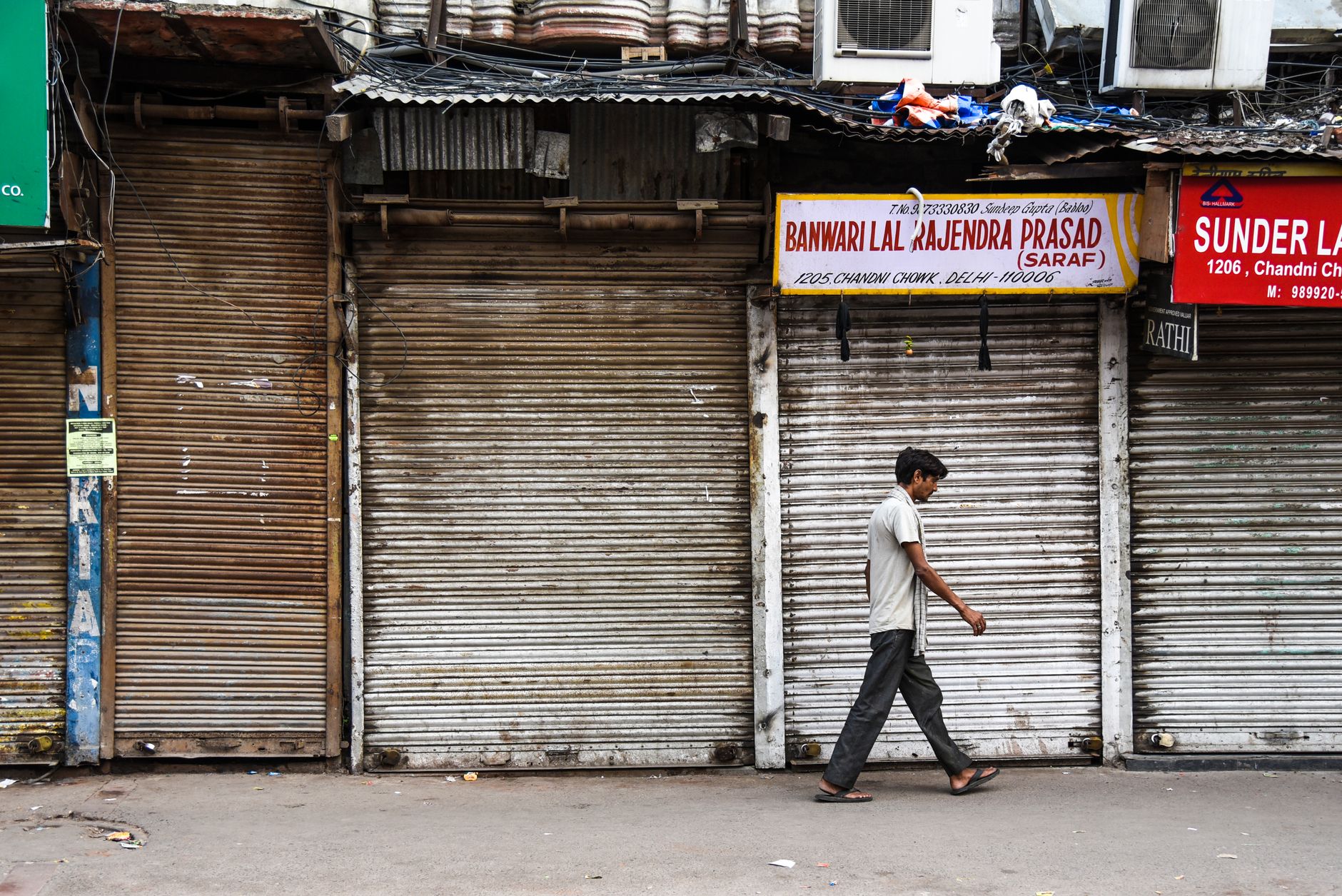 Featured image for the article: Gaur Chowk underpass opening delayed to Diwali, GNIDA says