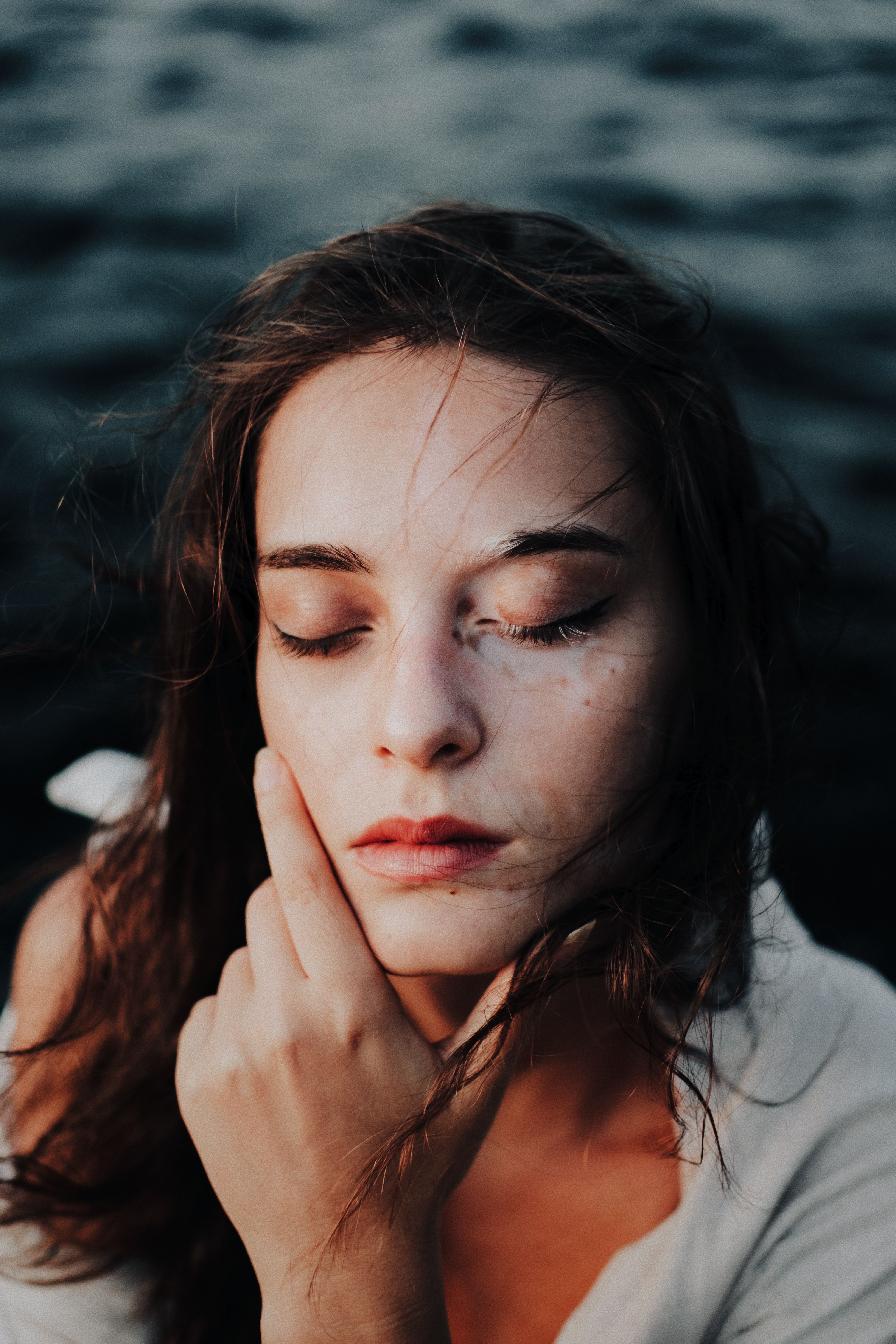 Is it normal to see images when your eyes are closed?
