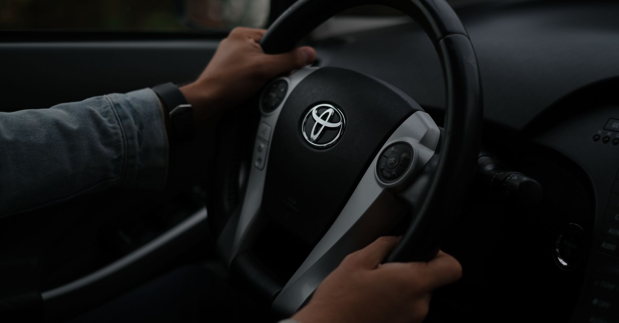 Toyota Recalls 508,000 Camrys Over Blank Screen That Disables Safety Features