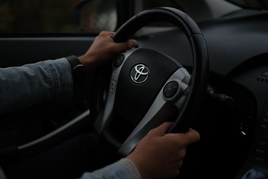 Toyota Overhauls China Strategy as EV Sales Surge 22%