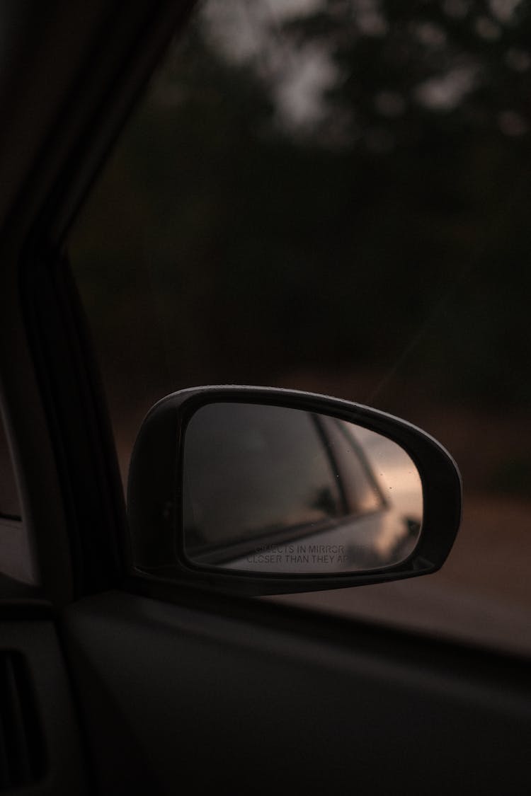 Side Mirror In A Car 