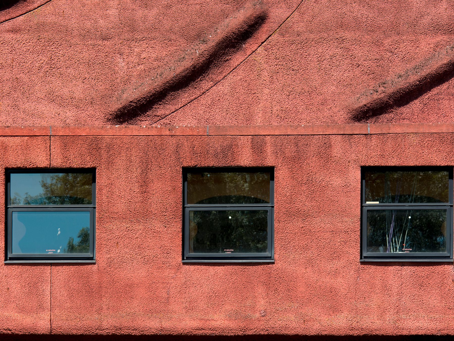 uPVC Spraying in Harold Wood — walls rolled to an even, flat finish