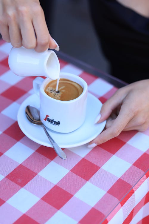 Foto stok gratis cangkir kopi, cappuccino, fokus selektif