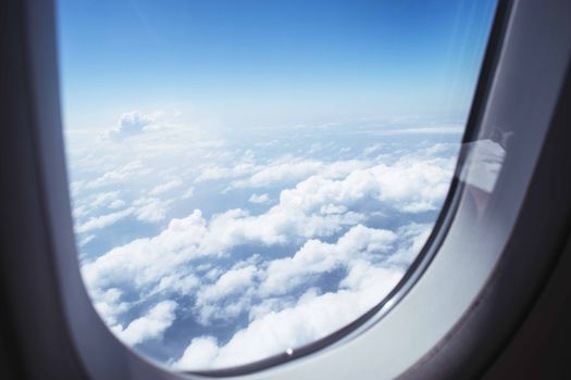 The 'Rawdogging Flights' Trend Is Dumb (And I Accidentally Tried It)