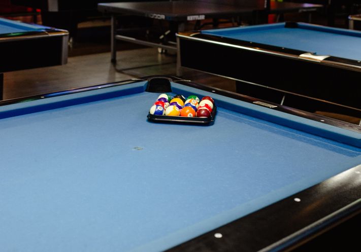 Online Casino: Spielautomaten und Live-Spiele im Überblick