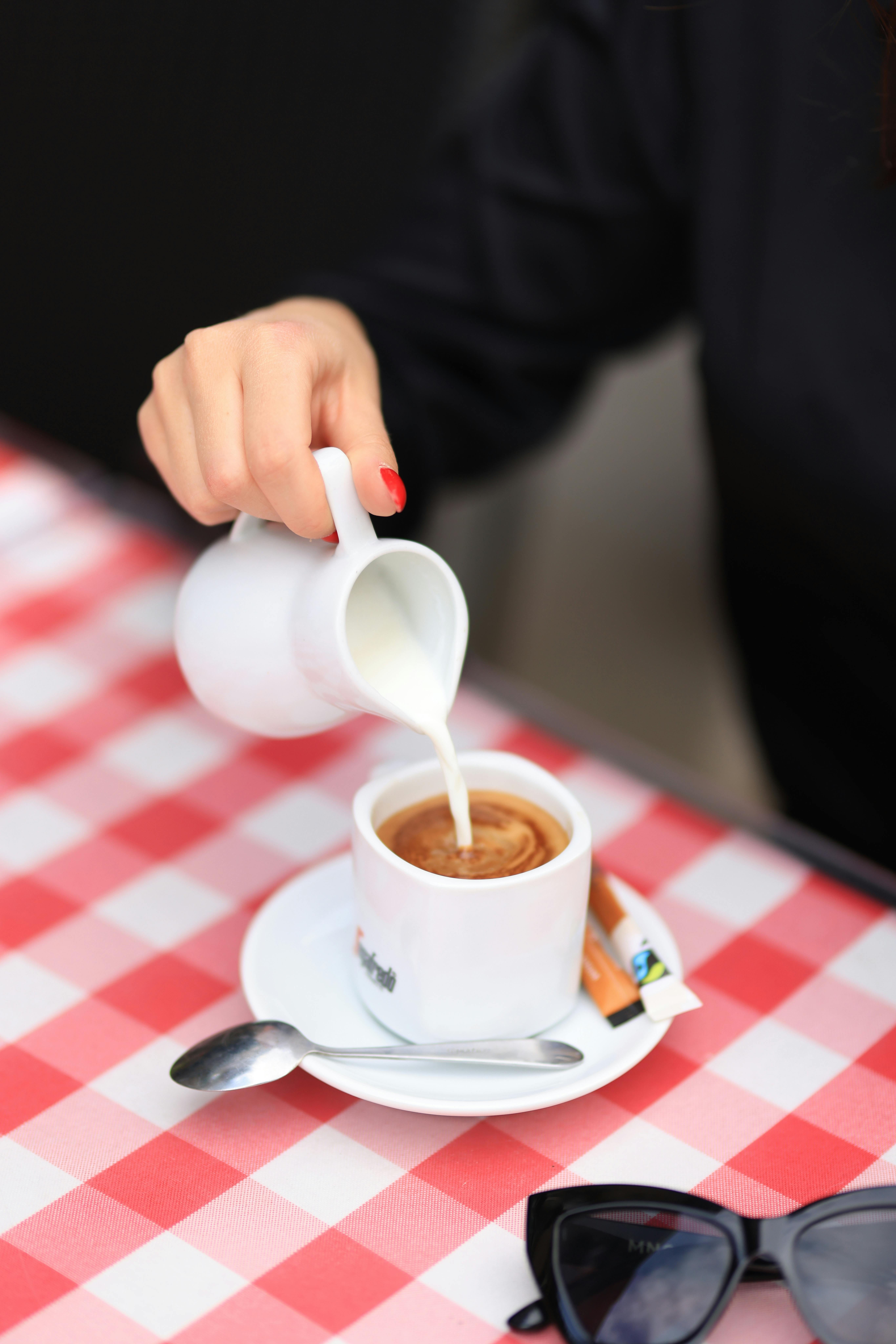 Does cinnamon and milk tighten Vigina?