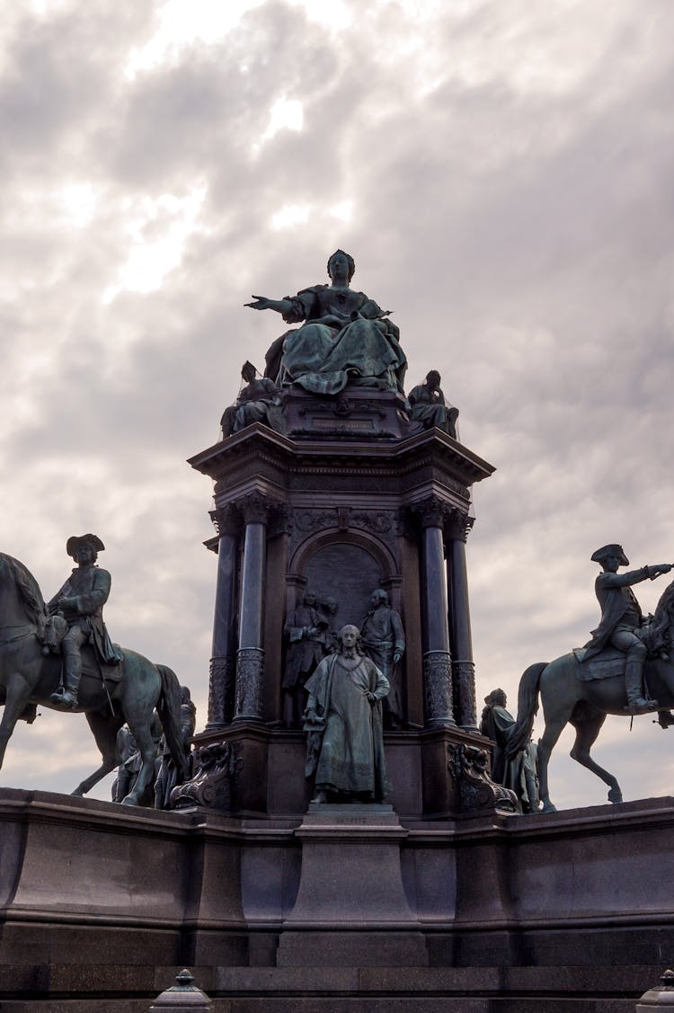 Maria Theresia Monument In Maria Theresien Platz