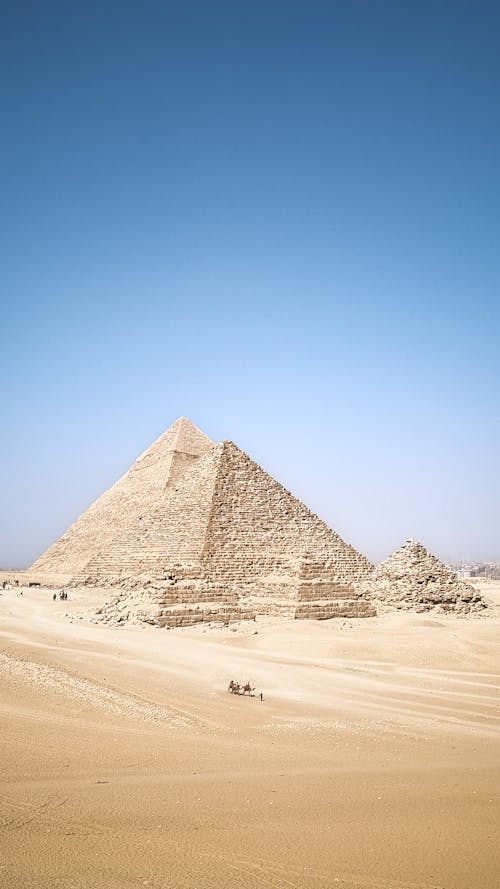 Бесплатное стоковое фото с великая пирамида в гизе, вертикальный выстрел, гиза