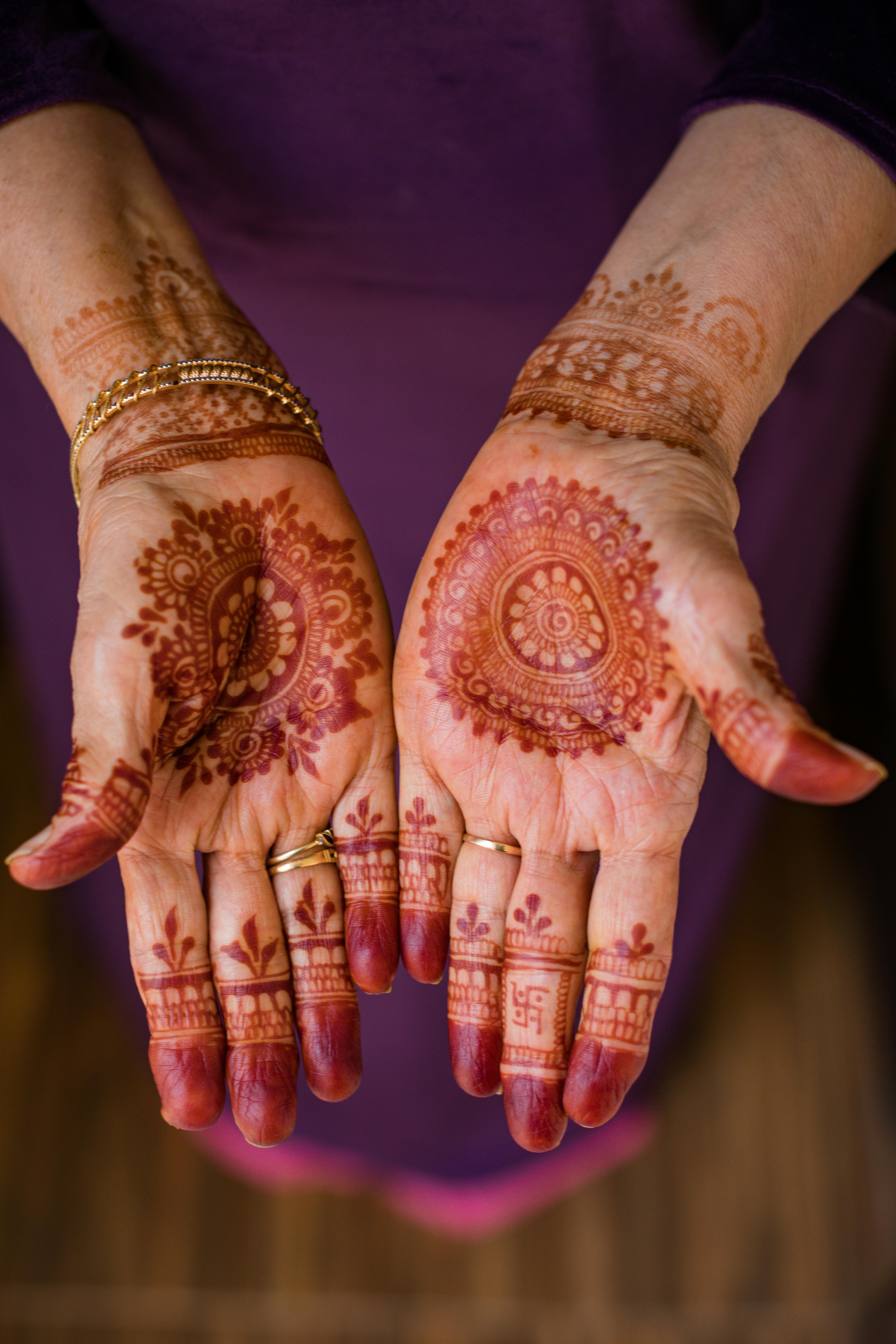 Henna art for Indian wedding : r/pics