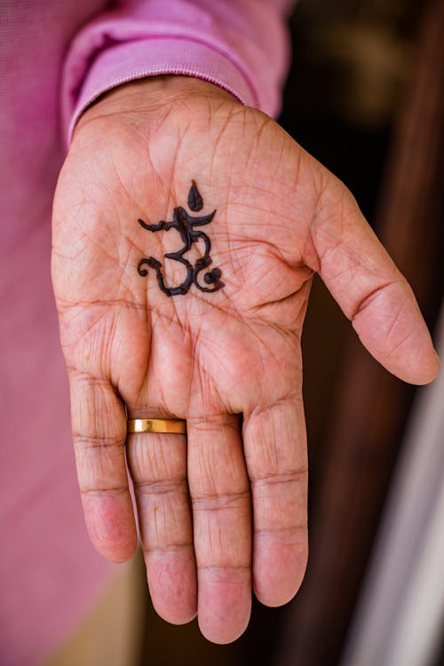 Δωρεάν στοκ φωτογραφιών με henna tattoo, om, γκρο πλαν