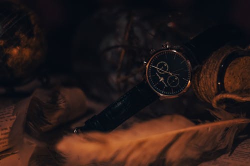 Kostnadsfri bild av armbandsur, läderrem, närbild