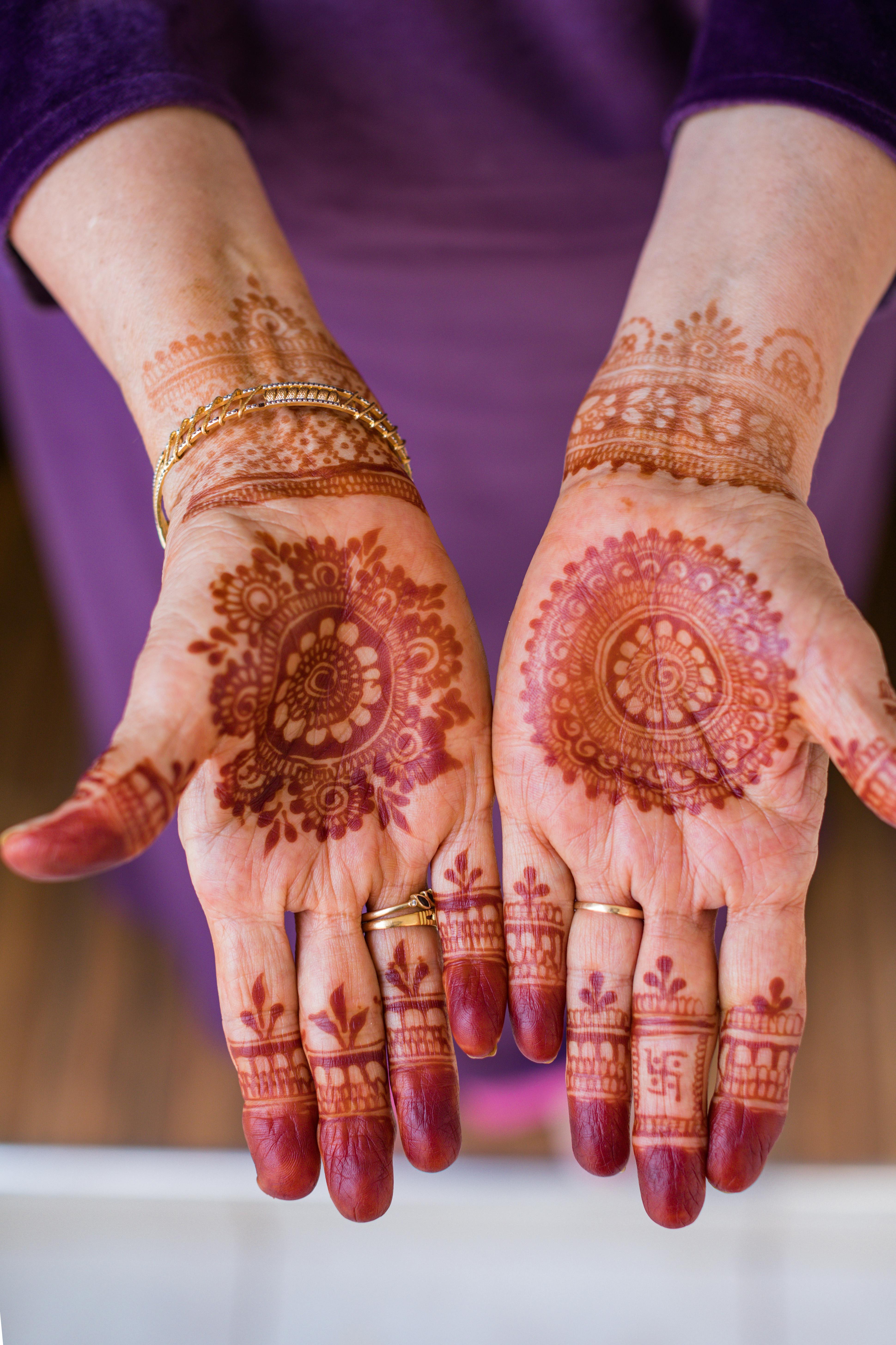 Mehndi Cut Out Stock Images & Pictures - Alamy