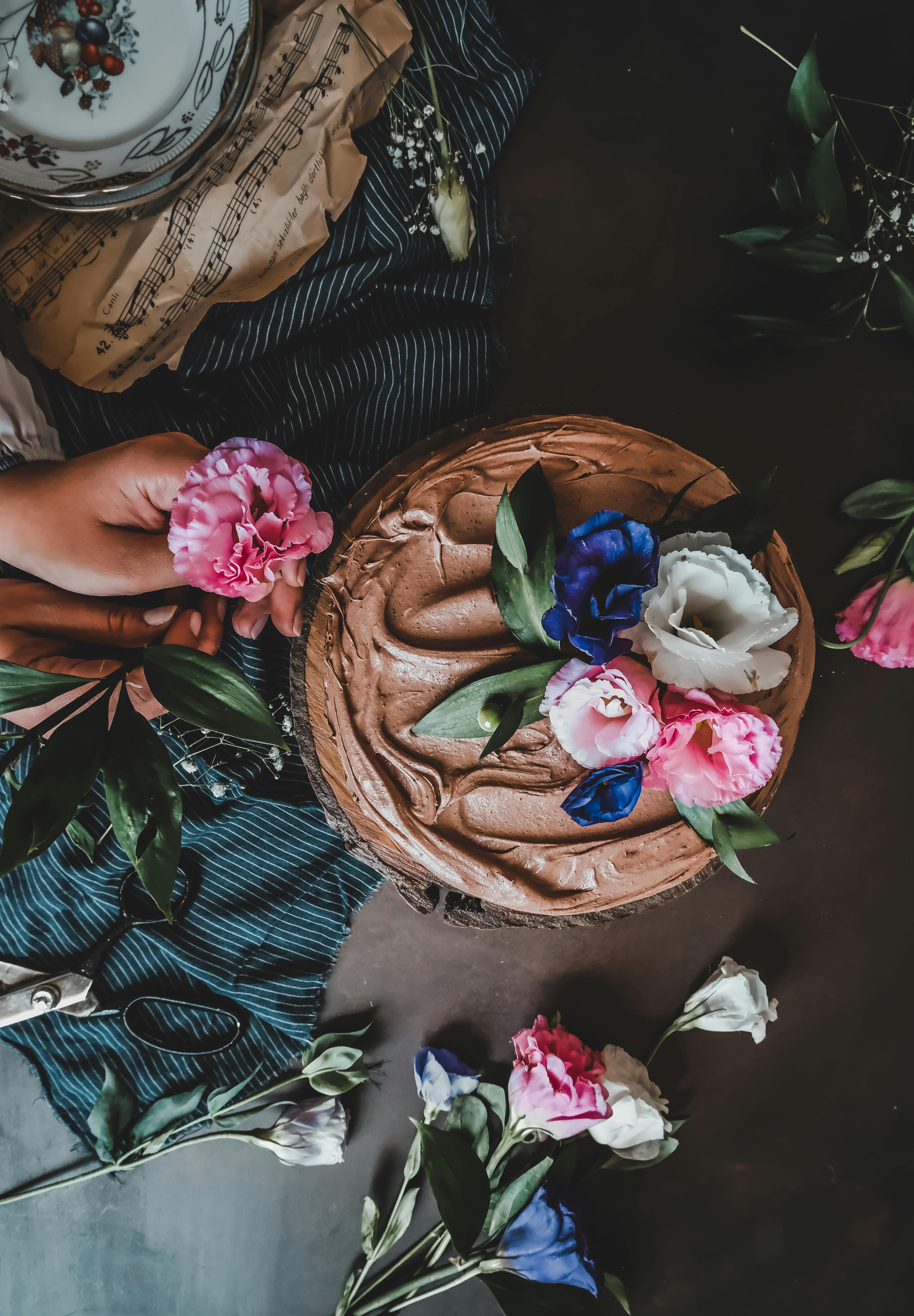 Nghệ Thuật Food Styling Cho Món Tráng Miệng - Cách Làm Dessert Trông Tinh Tế và Sang Trọng