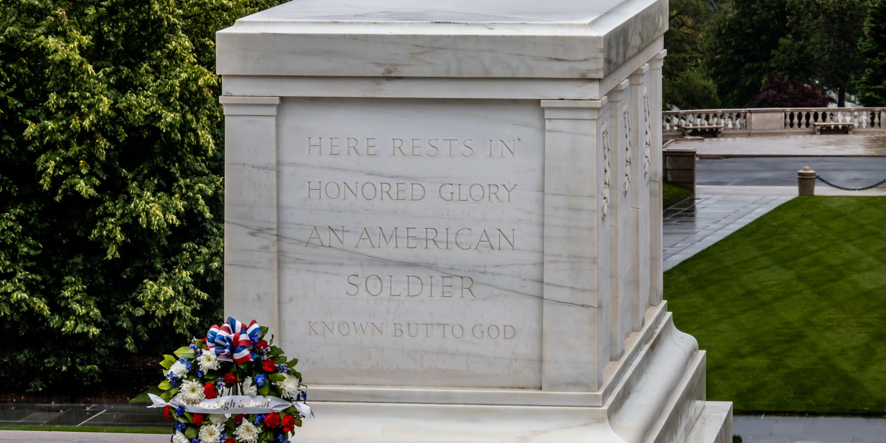 Iconic Tomb of the Unknown Soldier in Arlington, Virginia commemorating fallen soldiers.