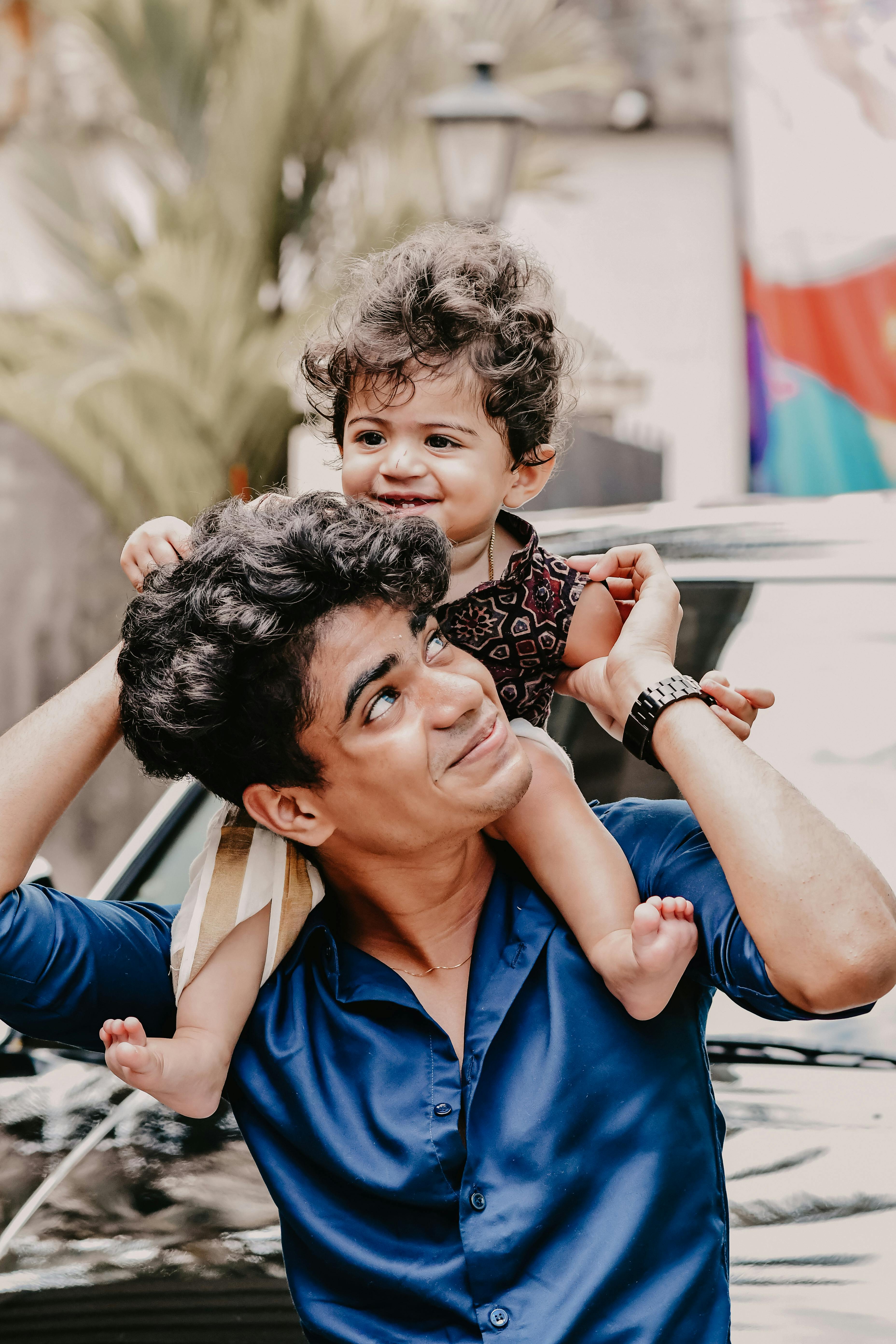 Which parent gives the twin gene?