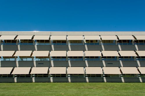 Gratis stockfoto met architectuur, betonnen constructie, buitenkant van het gebouw