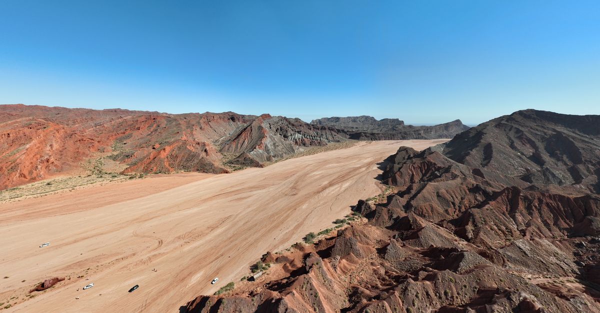 Descubre 8 desiertos y ambientes extremos con formas de vida adaptadas Descubre 8 desiertos y ambientes extremos con formas de vida adaptadas