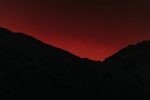 Fotobanka s bezplatnými fotkami na tému červený súmrak, Copy Space, hory