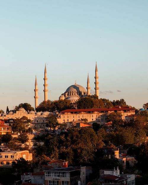 Free A stunning view of the Suleymaniye Mosque during sunset in Istanbul, Turkey. Stock Photo