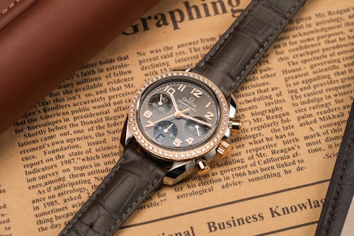 Безкоштовне стокове фото на тему «аналоговий, дорогий, наручний годинник» стокове фото