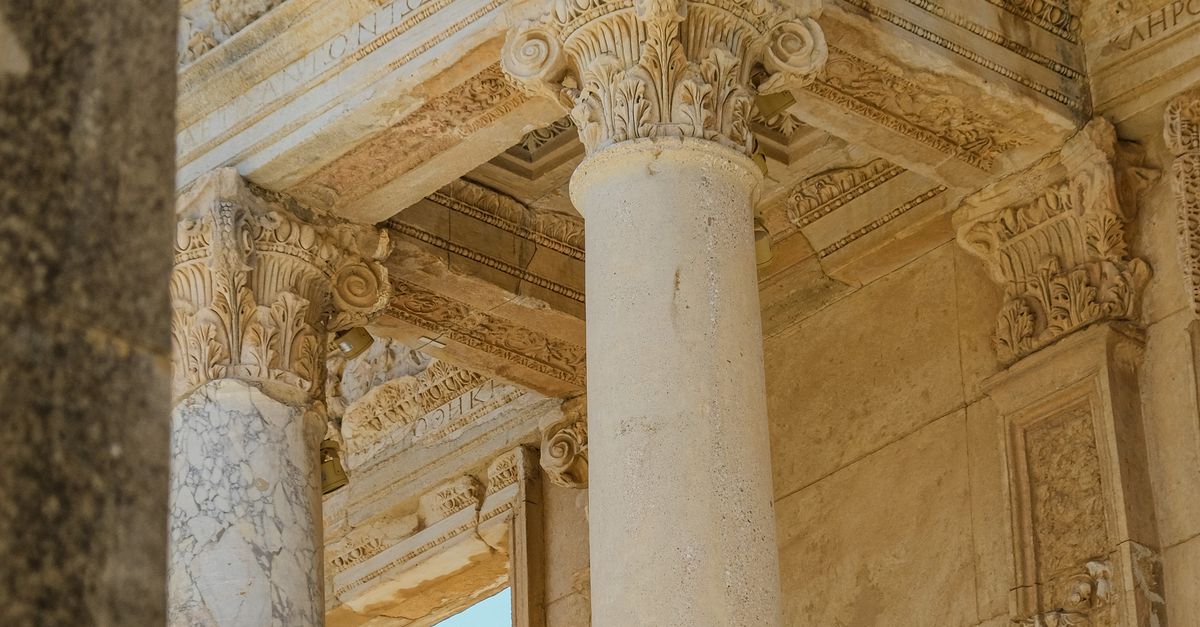 Architectural Details on the Library of Celsus · Free Stock Photo