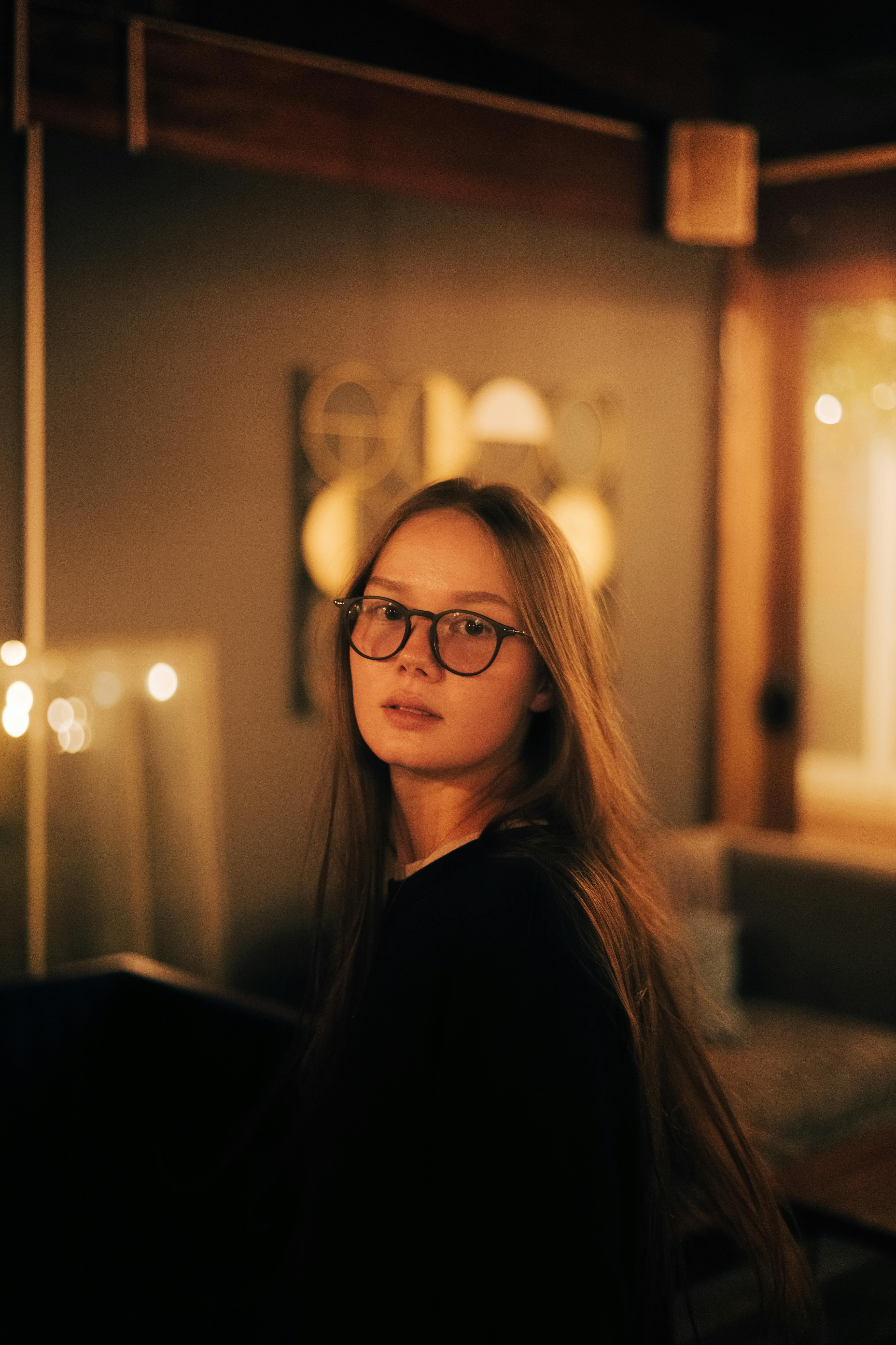 portrait of a woman wearing eyeglasses