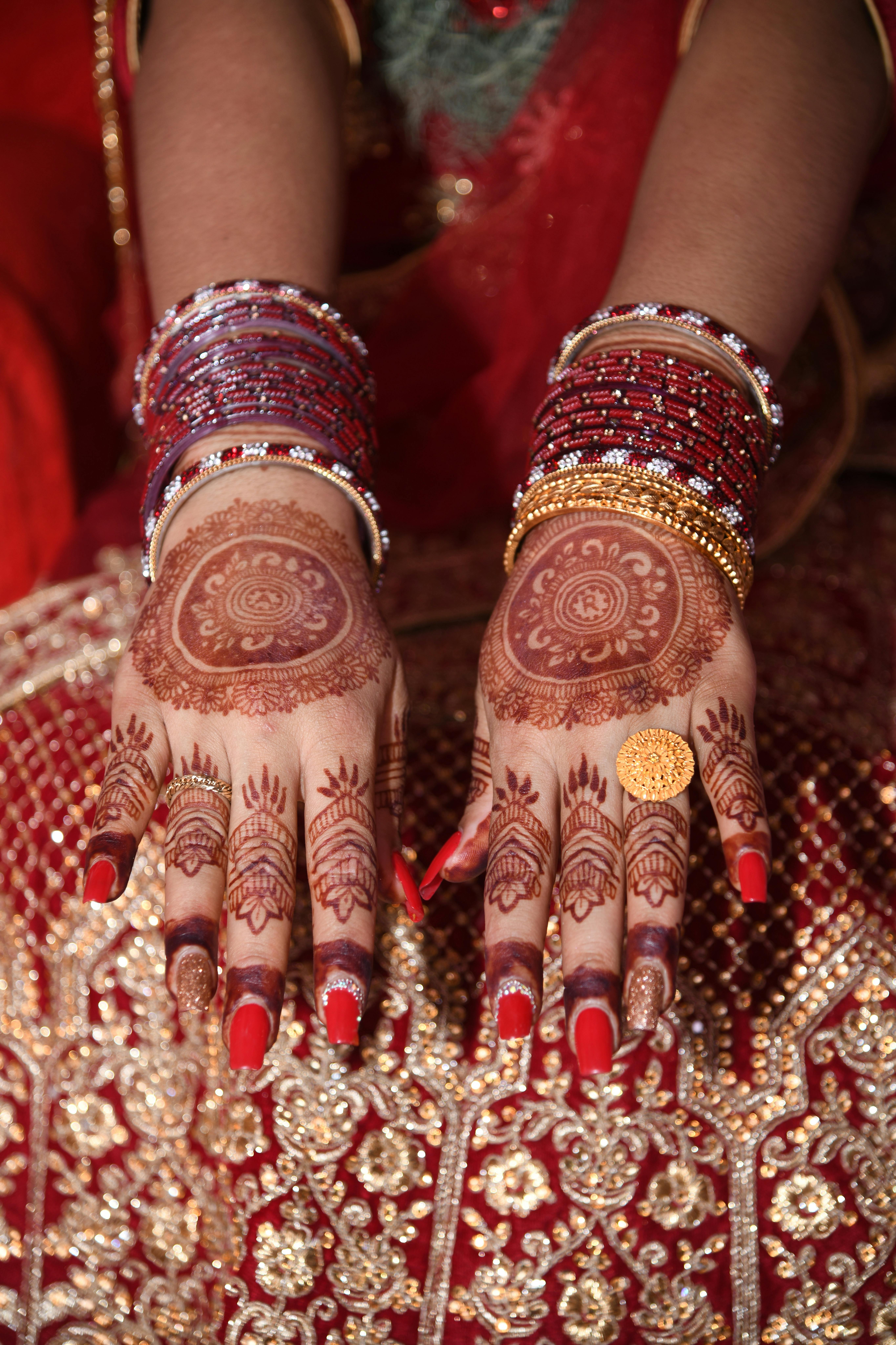 hands with mehndi