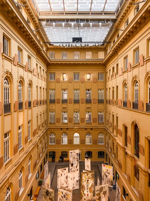 Exquisite atrium with artistic exhibits in Belo Horizonte's historic architecture.