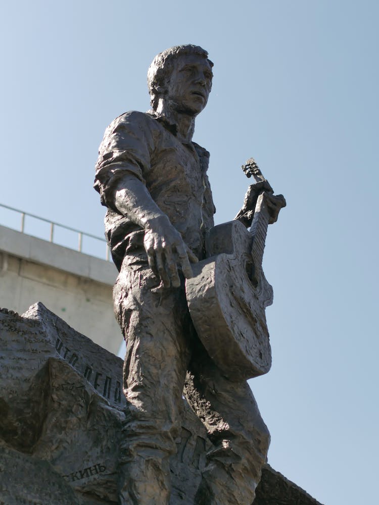 Vladimir Vysotsky Monument In Charkiv