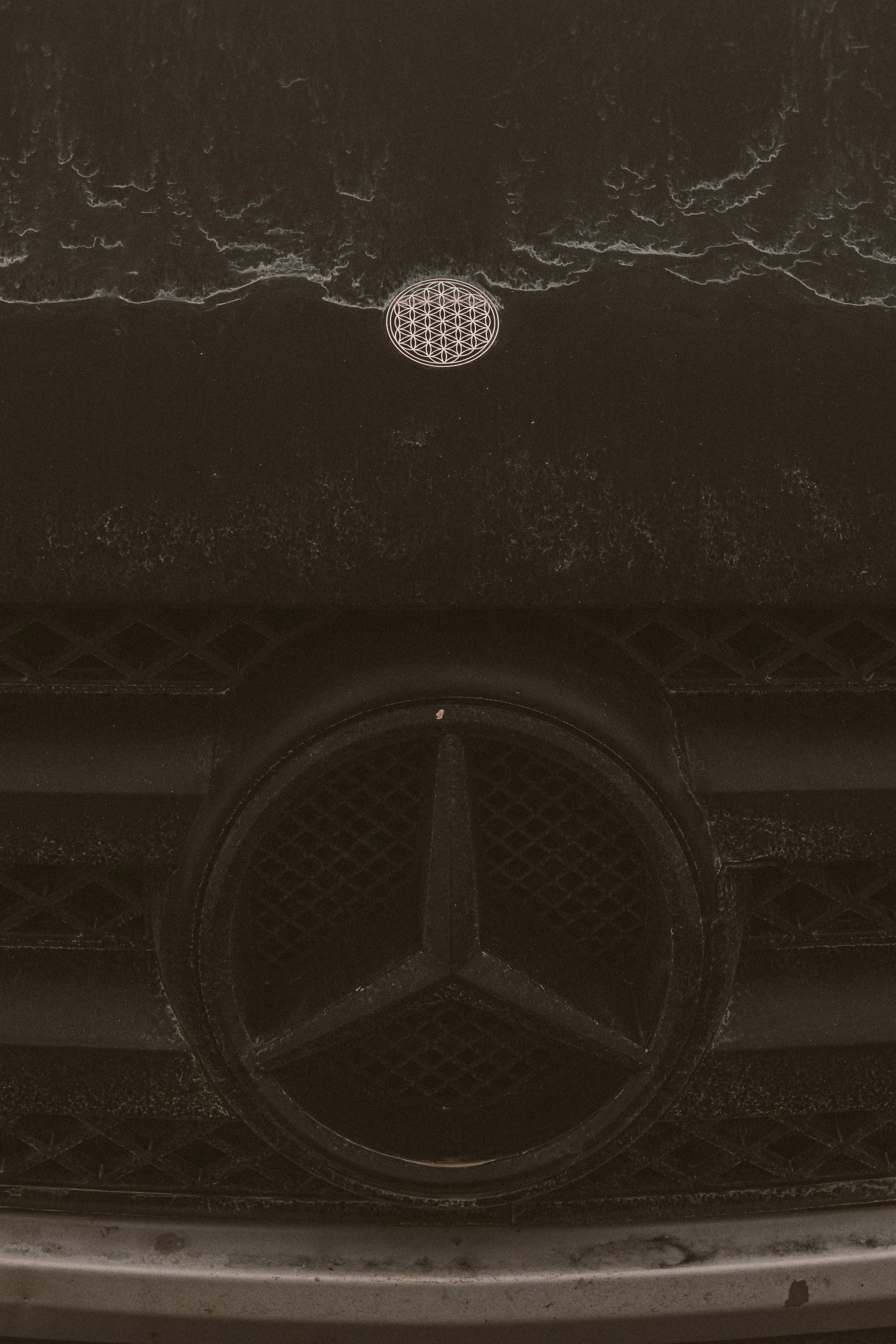 47 Mercedes Benz Logo