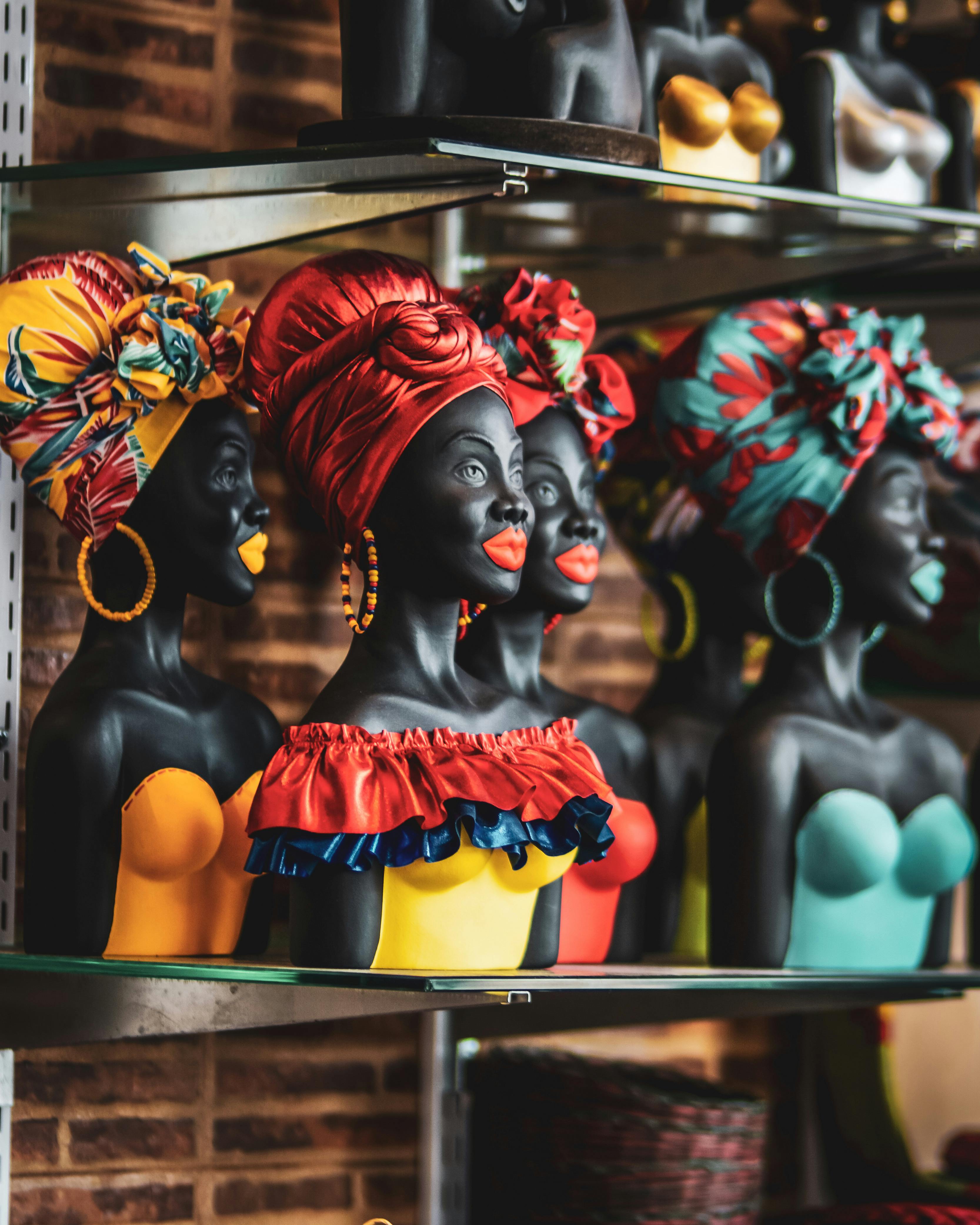 Mannequins Wearing Heafdscarf · Free Stock Photo