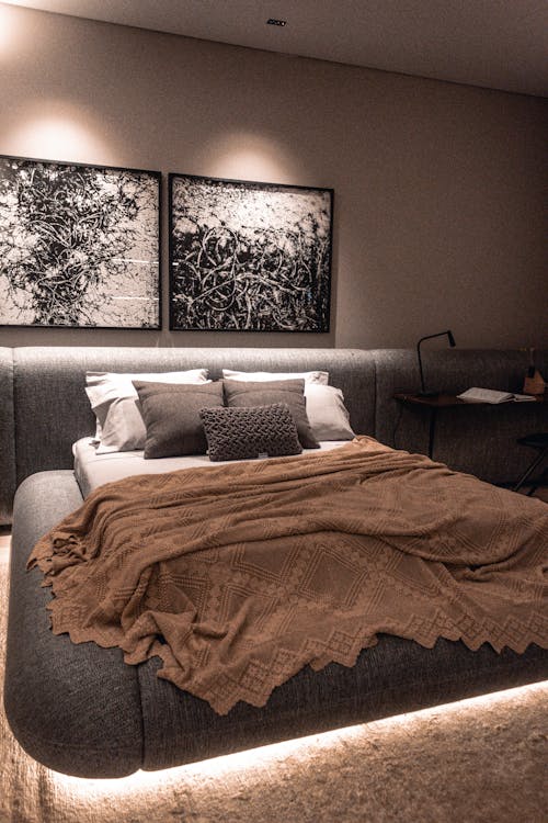 Foto profissional grátis de cama, coberta, cômodo