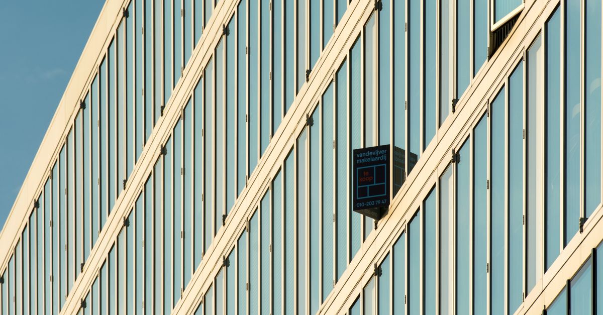 Rows of Slanted Windows of an Office Building · Free Stock Photo