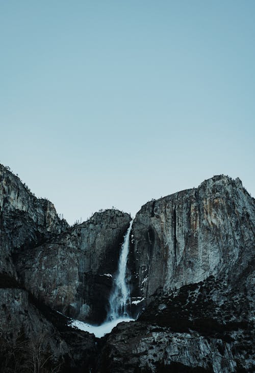 Foto stok gratis air, air terjun, berbatu