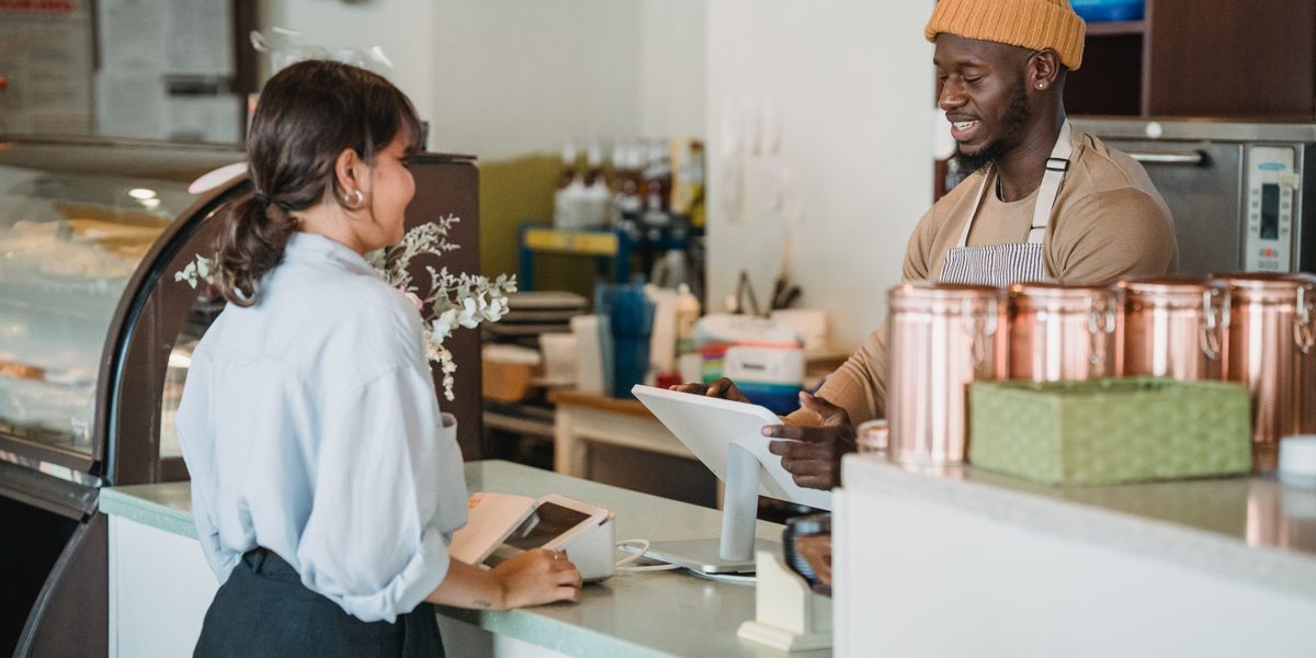 How to Find Your First 100 Customers as a Founder