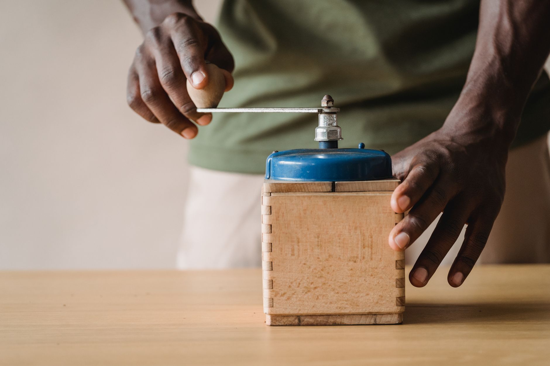 Best Manual Meat Grinder 2026 — Tested & Ranked