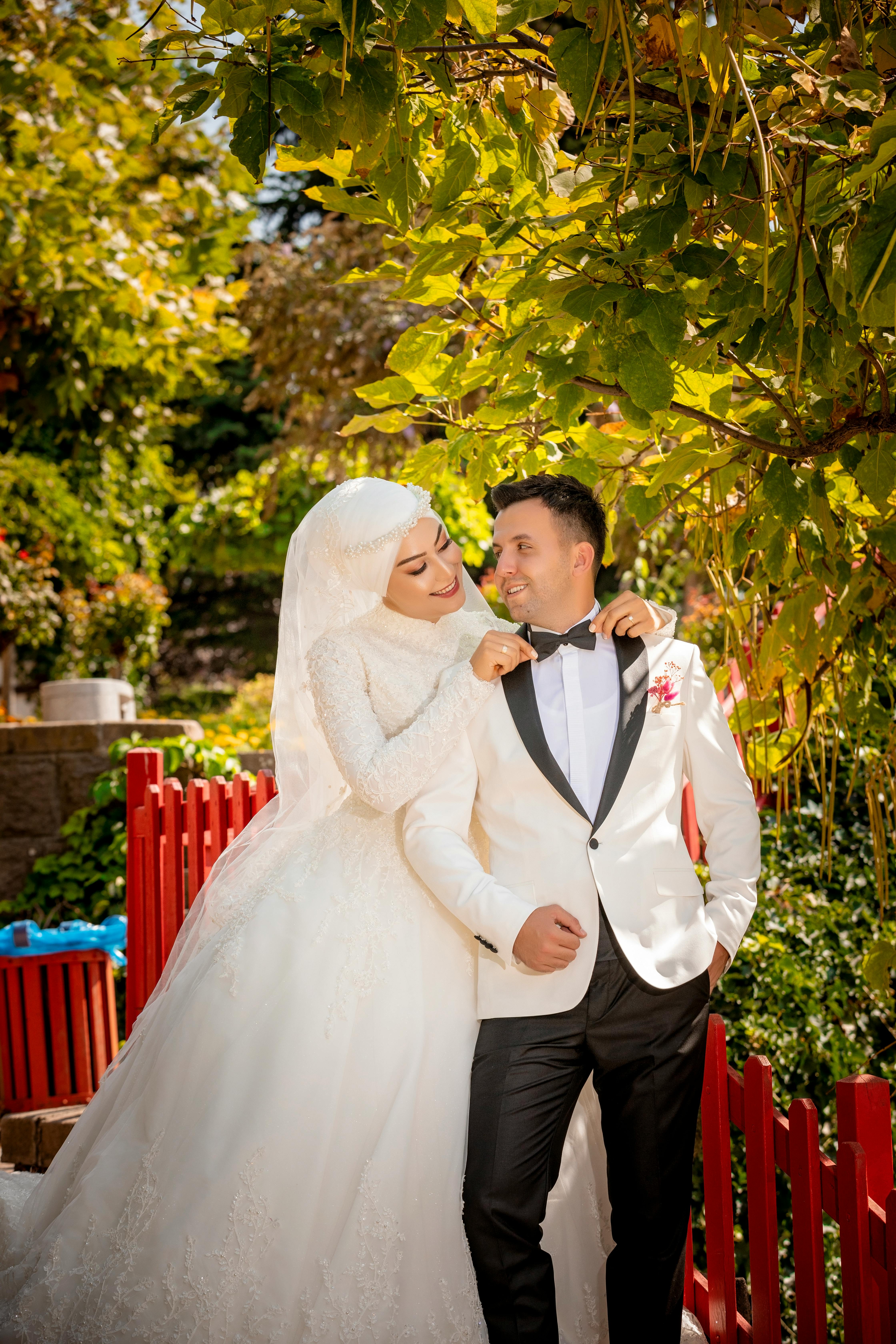 What does a romance scammer say?