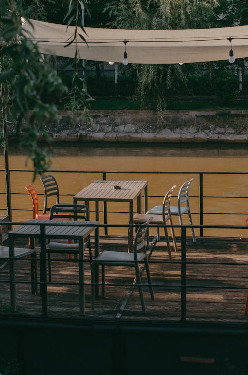 Δωρεάν στοκ φωτογραφιών με cafe, βεράντα, έπιπλα