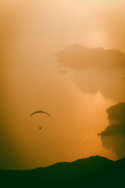 Paragliding dari Babadag di Fethiye Paragliding dari Babadag di Fethiye