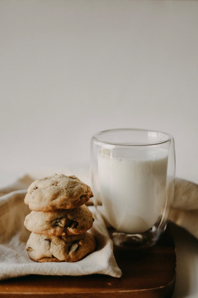 Milk And Cookies 