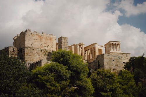 Ilmainen kuvapankkikuva tunnisteilla historiaa, kreikkalainen arkkitehtuuri, kuva alakulmasta Kuvapankkikuva