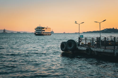 Бесплатное стоковое фото с вода, гавань, закат