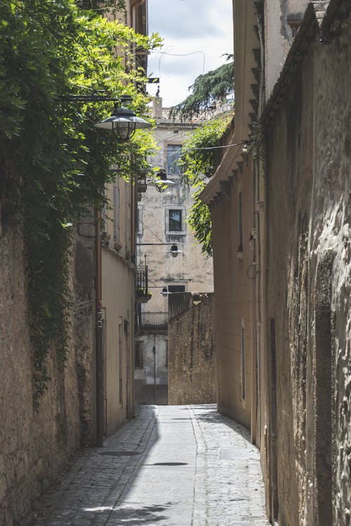 A Concrete Alley