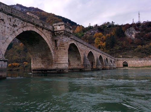 Gratis stockfoto met boogbrug, bosnië-herzegovina, landschap