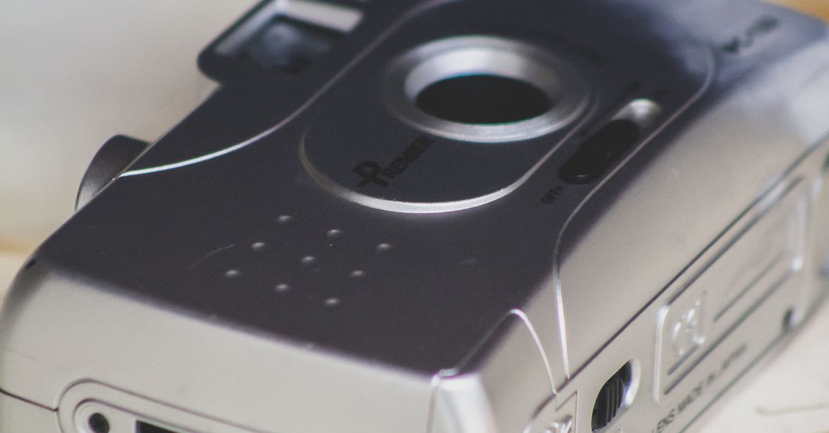 Silver Camera Screen Close-Up Shot of a Silver Camera · Free Stock Photo