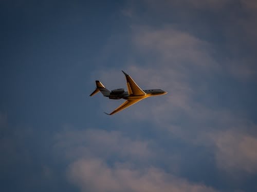 An Airplane in the Sky 