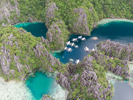 Twin Lagoons kayak — Palawan