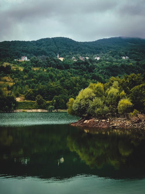 Darmowe zdjęcie z galerii z fotografia przyrodnicza, jezioro, krajobraz